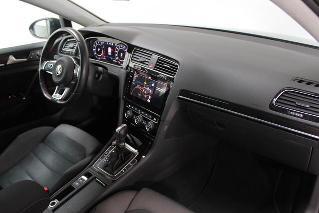 Volkswagen GOLF 1.5 TSI Highline | Pano | Vitrual | Keyless | Stoelverwarming