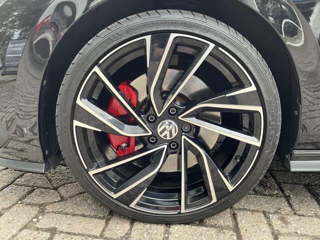 Volkswagen GOLF 2.0 TSI GTI Aut Pano Leder IQ Light Camera Zitklim
