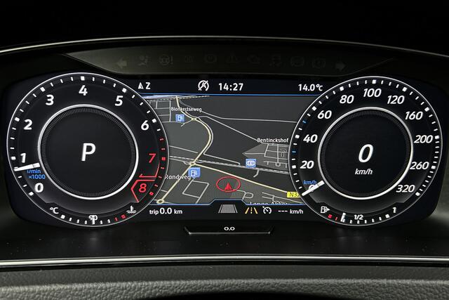 Volkswagen GOLF 2.0 TSI 4Motion R | Akrapovic | Full option | Panoramadak | Lederen Bekleding | Adaptieve cruise control | Elektrisch verstelbare en verwarmbare stoelen