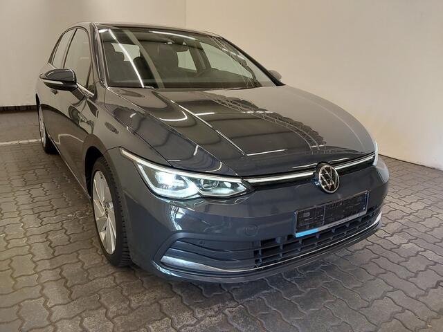 Volkswagen GOLF 1.5 eTSI Style Mild Hybrid