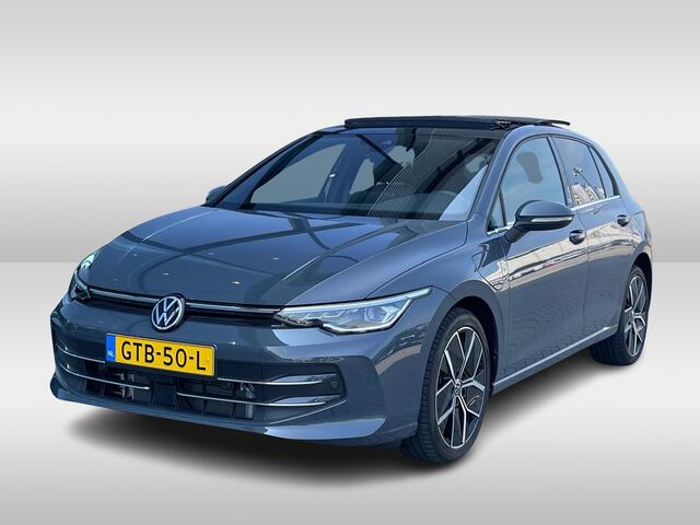 Volkswagen GOLF 1.5 eHybrid 204PK DSG 50 Edition / Panoramadak / Achteruitrijcamera / Side Assist / Keyless / 18'' LMV / VW