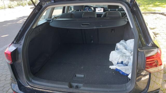Volkswagen GOLF Variant 1.0 eTSI Life Automaat Mildhybrid
