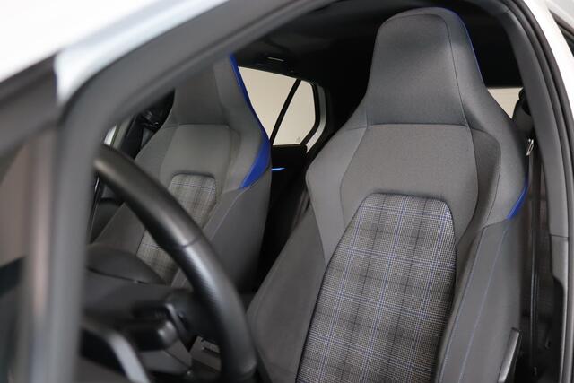 Volkswagen GOLF 1.4 eHybrid GTE, Panoramadak, IQ-Light, Virtual, DAB, Apple Carplay/Android Auto