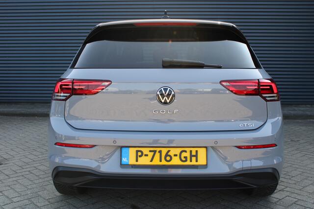 Volkswagen GOLF 1.5 eTSI Style Full-Led Navigatie Stuur-Stoelverwarming Sfeerverlichting NAP
