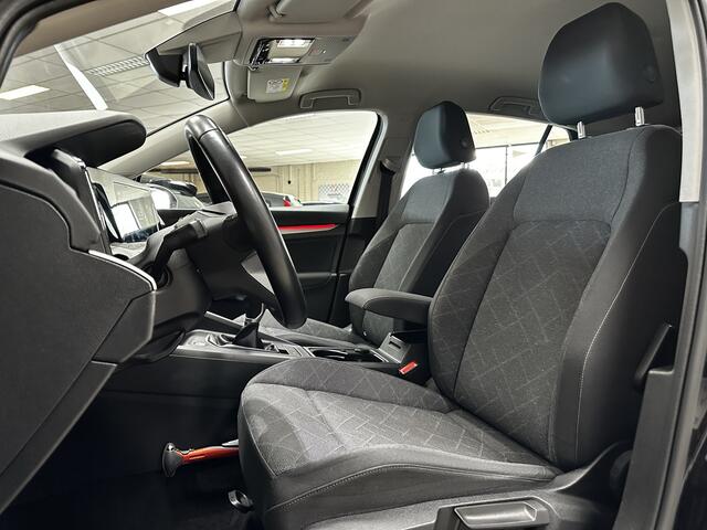 Volkswagen GOLF 1.0 TSI Life/ NIEUW MODEL!/ 16'' LMV/ Apple + Android/ DAB+/ Virtual Dashboard!/ LED koplampen/ Keyless-Go/ Navi/ Clima/ Adaptive Cruise/ Elek. pakket/ Isofix/ Armsteun/ Multi. LEDER. Stuur/ PDC V+A.