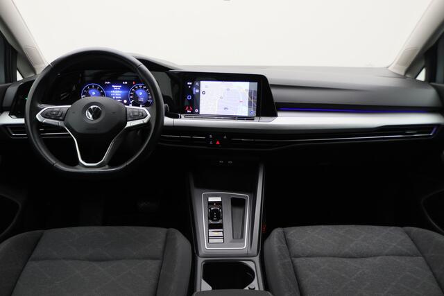 Volkswagen GOLF Variant 1.0 eTSI Life Business