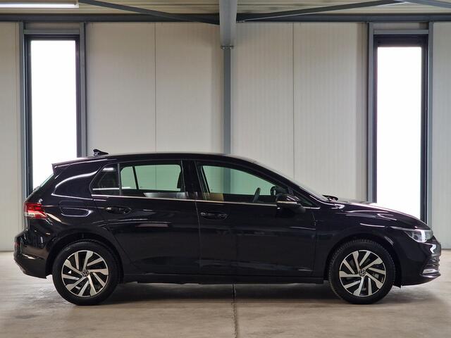 Volkswagen GOLF 1.4 eHybrid Style PHEV | Lane | ACC | Camera | Ambiance | Massage | D.Hoek |