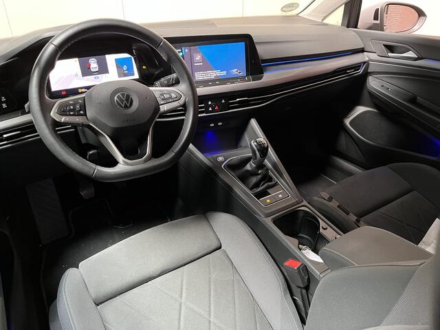 Volkswagen GOLF 1.5 TSI Style / 18" LMV/ MATRIX/ ELEKTR. STOELEN/ DIGITAL DASH/ APP-CONNECT/ CLIMA/ ADAPT. CRUISE/ PARK. SENSOREN + CAMERA/ DAB/ KEYLESS