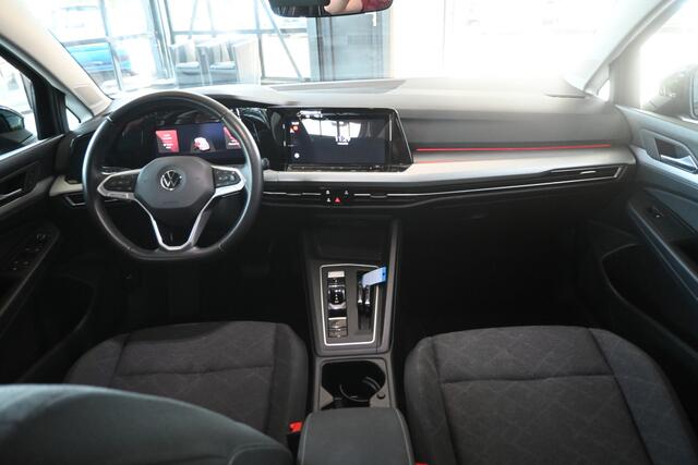 Volkswagen GOLF 1.5 eTSI Style Automaat Clima Navigatie Stoelverwarming Rijklaarprijs Inruil Mogelijk!
