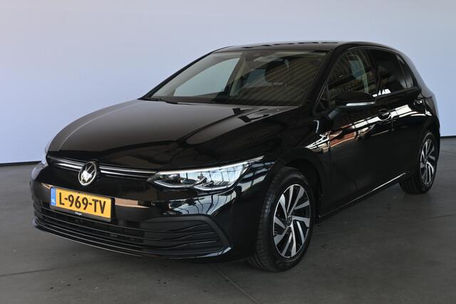 Volkswagen GOLF 1.5 eTSI Style Automaat Clima Navigatie Stoelverwarming Rijklaarprijs Inruil Mogelijk!