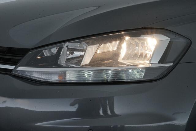 Volkswagen GOLF Variant 1.0 TSI Comfortline Business