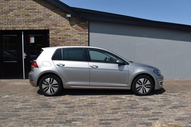 Volkswagen GOLF E-GOLF, Xenon, Cruise, ACC, Apple Carplay