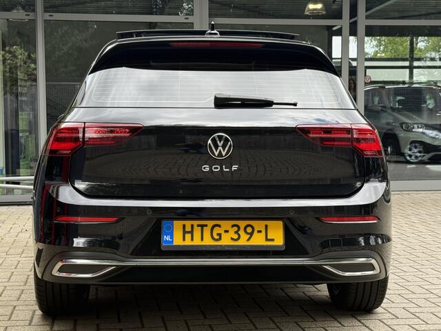 Volkswagen GOLF 1.5 TSI 150PK *!* HIGHLINE *!* PANODAK/ IQ LED/ NAVI/ CARPLAY/ MASSAGE *!*