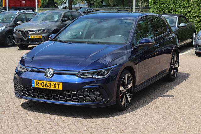 Volkswagen GOLF 1.4 eHybrid GTE / Camera / Navigatie / Sfeerverlichting / LED Koplampen / 18'' / Virtual Cockpit / DAB / Stoelverwarming / ACC