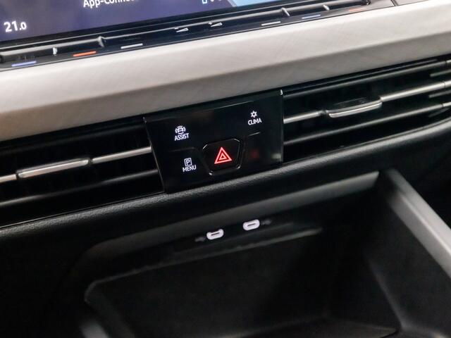 Volkswagen GOLF 1.0 eTSI Sport Automaat (APPLE CARPLAY, GROOT NAVI, KEYLESS, SFEERVERLICHTING, SPORTSTOELEN, LM VELGEN, PARKEERSENSOREN, ADAPTIVE CRUISE, NIEUWSTAAT)