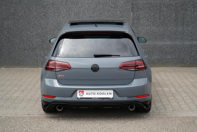 Volkswagen GOLF 2.0 TSI GTI TCR /ACC/Akra/Dynaudio/Pano/Camera/virtual/Keyless