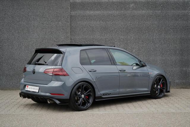 Volkswagen GOLF 2.0 TSI GTI TCR /ACC/Akra/Dynaudio/Pano/Camera/virtual/Keyless