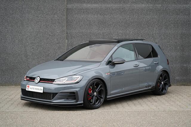 Volkswagen GOLF 2.0 TSI GTI TCR /ACC/Akra/Dynaudio/Pano/Camera/virtual/Keyless