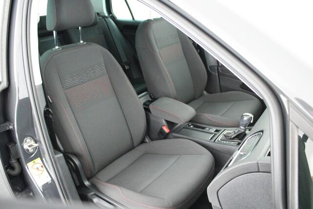 Volkswagen GOLF 1.0 TSI 110pk DSG Sound Led Stoelverwarming Navigatie