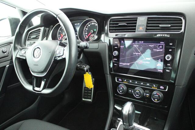 Volkswagen GOLF 1.0 TSI 110pk DSG Sound Led Stoelverwarming Navigatie