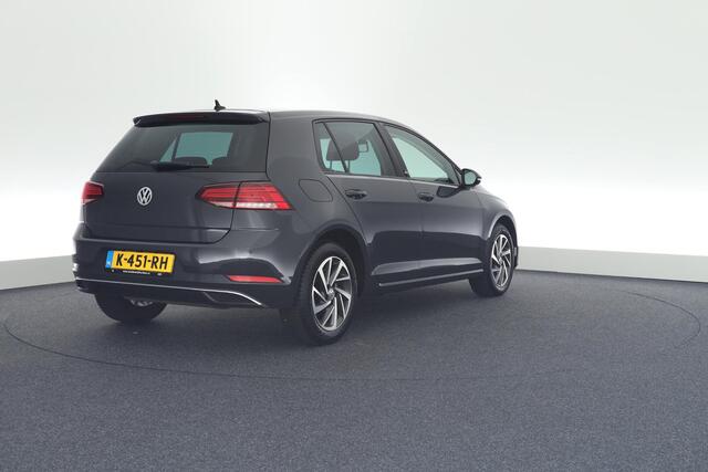Volkswagen GOLF 1.0 TSI 110pk DSG Sound Led Stoelverwarming Navigatie