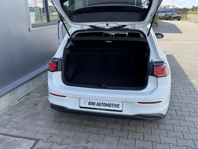 Volkswagen GOLF 2.0 TDI 116 PK | 12/2024 | Elek-stoel | Camera | Pano