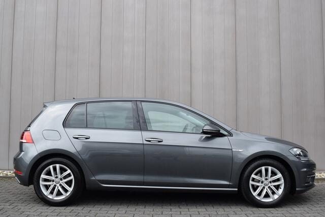 Volkswagen GOLF 1.5 TSI Comfortline Business ECC | Carplay | Full Map Navi | Adap. Cruise | 16 Inch LMV