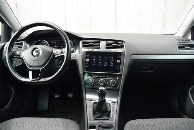 Volkswagen GOLF 1.5 TSI Comfortline Business ECC | Carplay | Full Map Navi | Adap. Cruise | 16 Inch LMV