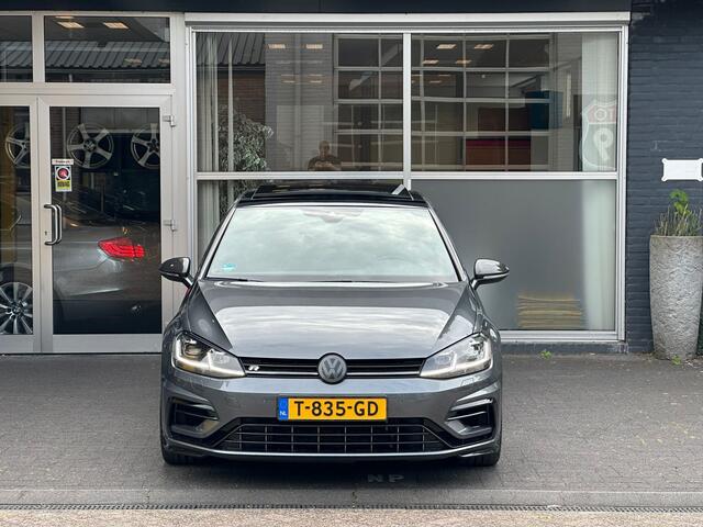 Volkswagen GOLF 7.5 2.0 TSI 4Motion R PANO / DCC / DYN AUDIO / VIRTUAL / CARBON / VOL !!!