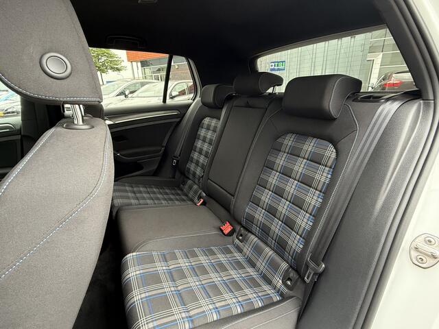 Volkswagen GOLF BWJ 2018 1.4 150 PK TSI PHEV GTE AUTOMAAT / APPLE CARPLAY / ANDROID AUTO / CLIMA / ADAPTIVE CRUISE / LMV / PDC
