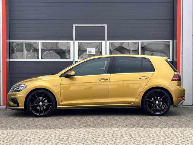 Volkswagen GOLF 1.4 TSI Highline Business R-Line | LED | 19 inch | Virtual | Camera | Alcantara |