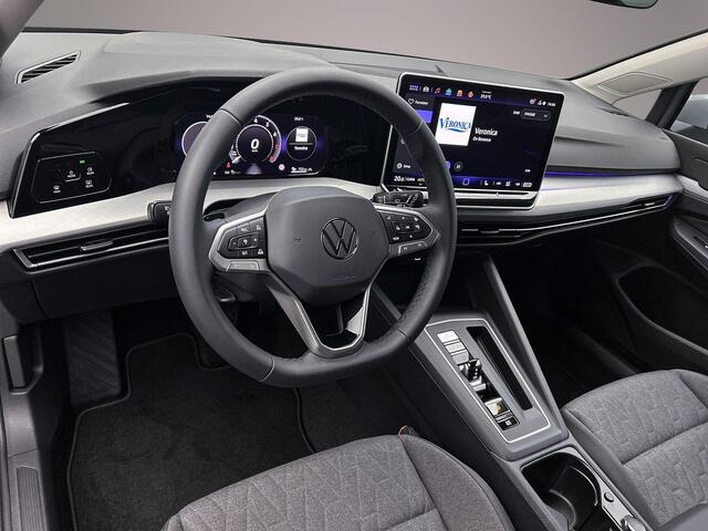 Volkswagen GOLF Life Edition 1.5 TSI eHybrid 204pk DSG Automaat Adaptive cruise control, Achteruitrijcamera, Stoelverwarming, LED koplampen, Stuurwiel verwarmd, Parkeersensoren