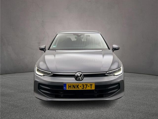 Volkswagen GOLF Life Edition 1.5 TSI eHybrid 204pk DSG Automaat Adaptive cruise control, Achteruitrijcamera, Stoelverwarming, LED koplampen, Stuurwiel verwarmd, Parkeersensoren