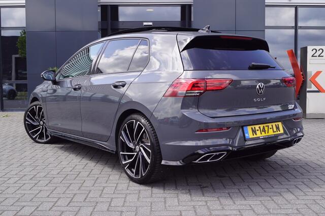 Volkswagen GOLF 1.5 TSI DSG R-Line 150pk/ Panodak /Trekhaak/ Camera / 19 Inch/DCC/ACC