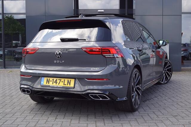 Volkswagen GOLF 1.5 TSI DSG R-Line 150pk/ Panodak /Trekhaak/ Camera / 19 Inch/DCC/ACC