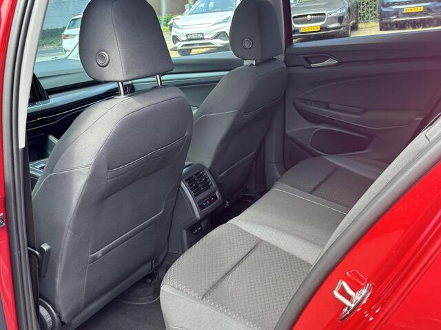 Volkswagen GOLF 1.0 eTSI Life PANORAMADAK | ADD. CRUISE | VIRTUAL DASH | NAVIGATIE | RIJKLAARPRIJS incl. 12mnd BOVAG