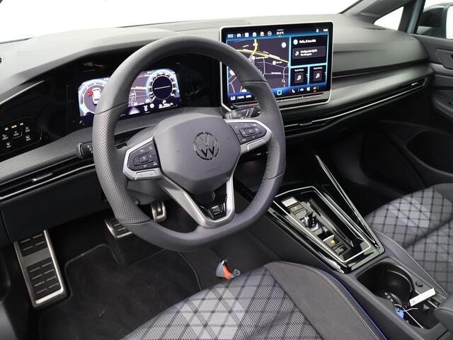 Volkswagen GOLF 8 R-Line-Edition 1.5 eTSI 85 kW / 116 pk Hatchback 7 versn. DSG | Panoramadak | Black Style |