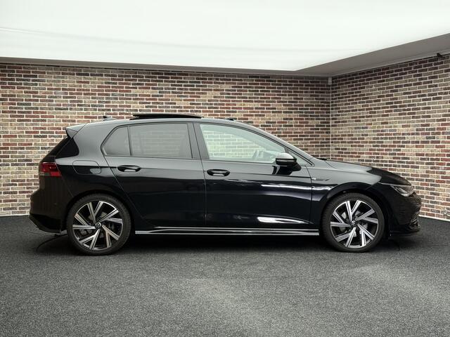 Volkswagen GOLF 1.5 150PK eTSI R-Line DAK SFEER CAMERA CARPLAY 18INCH