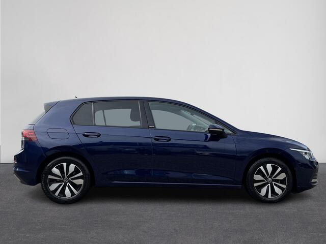 Volkswagen GOLF 2.0 TDI Move Automaat | Trekhaak elektrisch | Pano | IQ Light | Digitaal Dashboard | HUD | Clima | 16"LMV | Camera ( Vestiging - Nieuwegein )