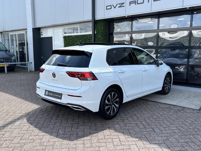 Volkswagen GOLF 2.0 TDI DSG Active | Pano | Ambient | Camera | BTW |