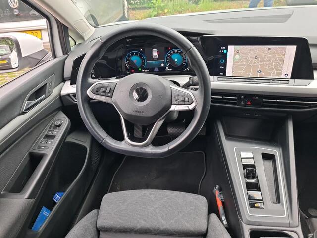 Volkswagen GOLF Variant 1.0 eTSI 110PK DSG Life Business Elektrische best. stoel Virtual Cockpit Navigatie