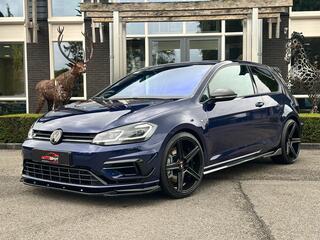 volkswagen-golf-r