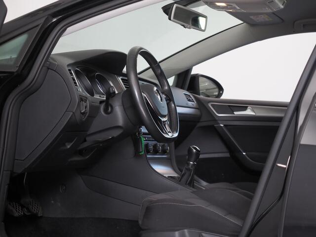 Volkswagen GOLF 1.0 TSI Connected Series