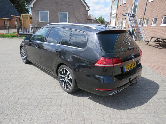 Volkswagen GOLF Variant 1.5 TSI 150Pk DSG Highline * Rijklaarprijs incl. garantie * Trekhaak * Led Koplampen * Navi * PDC V+A * Carplay Android