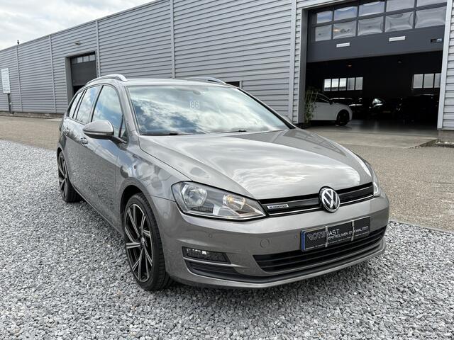 Volkswagen GOLF Variant TSI Edition Navi|Camera|Cruis|PDC|Trekhaak Grijs