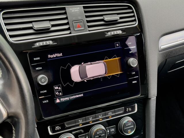 Volkswagen GOLF 1.5 TSI HIGHLINE 3X R-LINE 150PK. NAVI PARKPILOT VIRTUAL-DASH APPLE-CARPLAY LED LMV PDC
