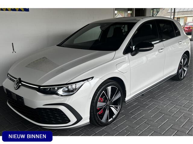 Volkswagen GOLF 1.4 eHybrid GTE / Navigatie / IQ Light /Standkachel