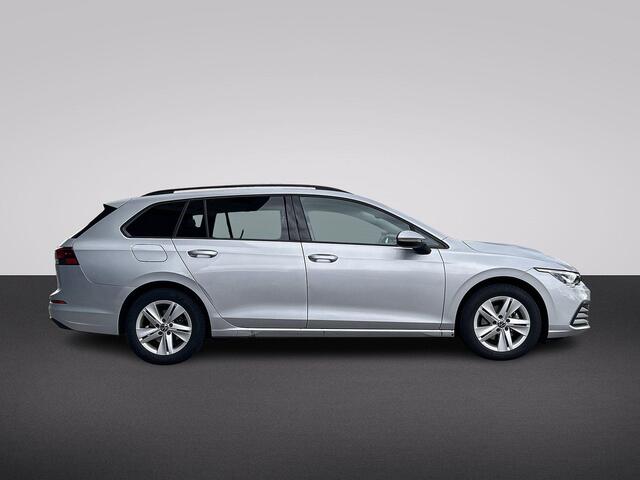 Volkswagen GOLF Variant 1.0 TSI Life | Achteruitrijcamera | Keyless start | Carplay | Navigatie |