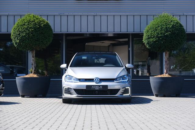 Volkswagen GOLF 1.4 TSI PHEV GTE Panodak ACC Leder Camera