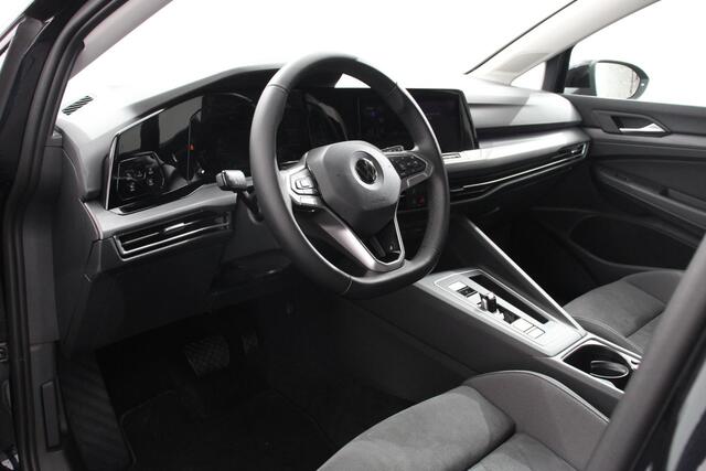 Volkswagen GOLF 1.5 eTSI 150pk Style | Sfeer verlichting | Navigatie | Climate control | Camera | Adaptive Cruise control | Led | Parkeer sensoren | Lichtmetalen Velgen